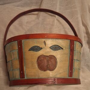 🇺🇲Vintage 15" Rustic Wooden Basket with Leaf Motif